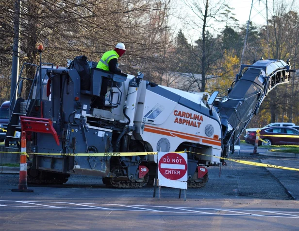 asphalt paving